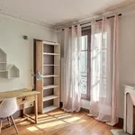 Appartement de 740 m² avec 2 chambre(s) en location à Paris