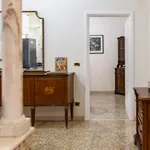 Rent 3 bedroom apartment in Bologna