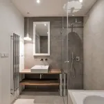 Pronajměte si 3 ložnic/e byt o rozloze 95 m² v Prague