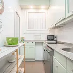 Rent 3 bedroom apartment of 65 m² in Barcelona