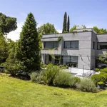 Rent 5 bedroom house of 417 m² in Pozuelo de Alarcón