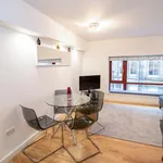 Rent 2 bedroom flat of 699 m² in Glasgow