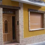 Alquilo 2 dormitorio casa de 66 m² en Murcia']