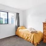 Rent 3 bedroom house in Papamoa