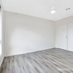 Rent 3 bedroom apartment in Caulfield North