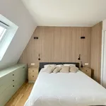 Appartement de 55 m² avec 2 chambre(s) en location à Paris