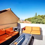 Rent 5 bedroom house of 600 m² in Marbella