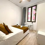 Rent 5 bedroom apartment in Valencia