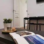 Rent 12 bedroom apartment in Madrid