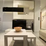 Rent 4 bedroom apartment of 75 m² in Madrid