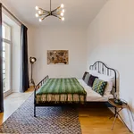 Rent 1 bedroom apartment of 30 m² in Prague