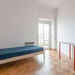 Rent a room in lisbon