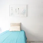 Rent 2 bedroom apartment of 70 m² in Málaga