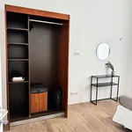 Miete 3 Schlafzimmer wohnung von 200 m² in Düsseldorf