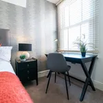 room in Argyle Street, Reading