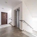 Rent 2 bedroom apartment of 63 m² in Praha