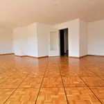 Rent 5 bedroom apartment in  Suisse