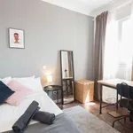 Rent a room in madrid