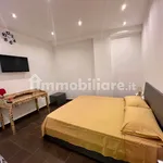 Affitto 3 camera appartamento di 82 m² in Palermo