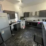 Rent 11 bedroom house in Leeds