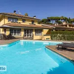 Rent 6 bedroom house of 512 m² in Rome