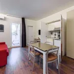 Rent 1 bedroom apartment of 40 m² in florence