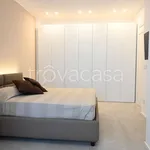 Rent 1 bedroom apartment of 60 m² in Napoli