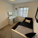 Rent a room in Kirklees