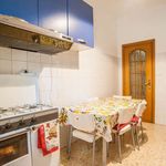 Rent a room of 120 m² in Roma