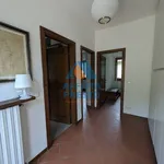 Rent 6 bedroom apartment of 188 m² in Fiesole