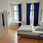 Rent a room of 120 m² in Berlin