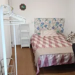 Rent 5 bedroom house in Madrid