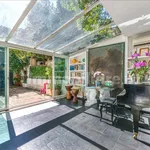 Rent 5 bedroom house of 330 m² in Rome