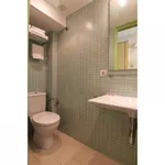 Rent 1 bedroom apartment of 40 m² in Barcelona