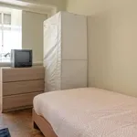 Rent a room in lisbon