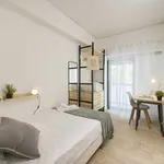 Rent a room of 250 m² in Lisbon