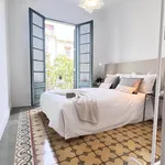 Rent 4 bedroom apartment of 80 m² in Barcelona