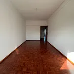 Alugar 3 quarto apartamento de 115 m² em Lisbon