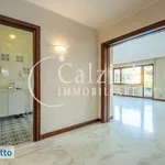 Rent 5 bedroom apartment of 178 m² in Rome