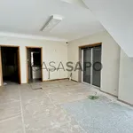 Rent 1 bedroom house of 360 m² in Porto