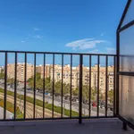 Rent a room of 95 m² in Valencia