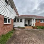 Rent 5 bedroom apartment in Orakei