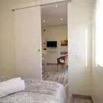 Rent 2 bedroom apartment of 30 m² in barcelona