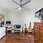 Rent 5 bedroom house in Mount Gravatt East