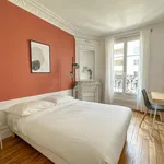 Rent 3 bedroom apartment of 49 m² in Paris