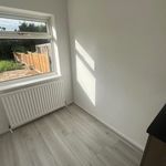 Rent 3 bedroom flat in West Midlands