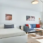 Miete 4 Schlafzimmer wohnung von 33 m² in Düsseldorf