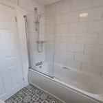 Rent 3 bedroom apartment in Wales