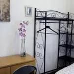 Rent 4 bedroom apartment in Valencia