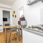 Rent 2 bedroom apartment of 18 m² in Paris